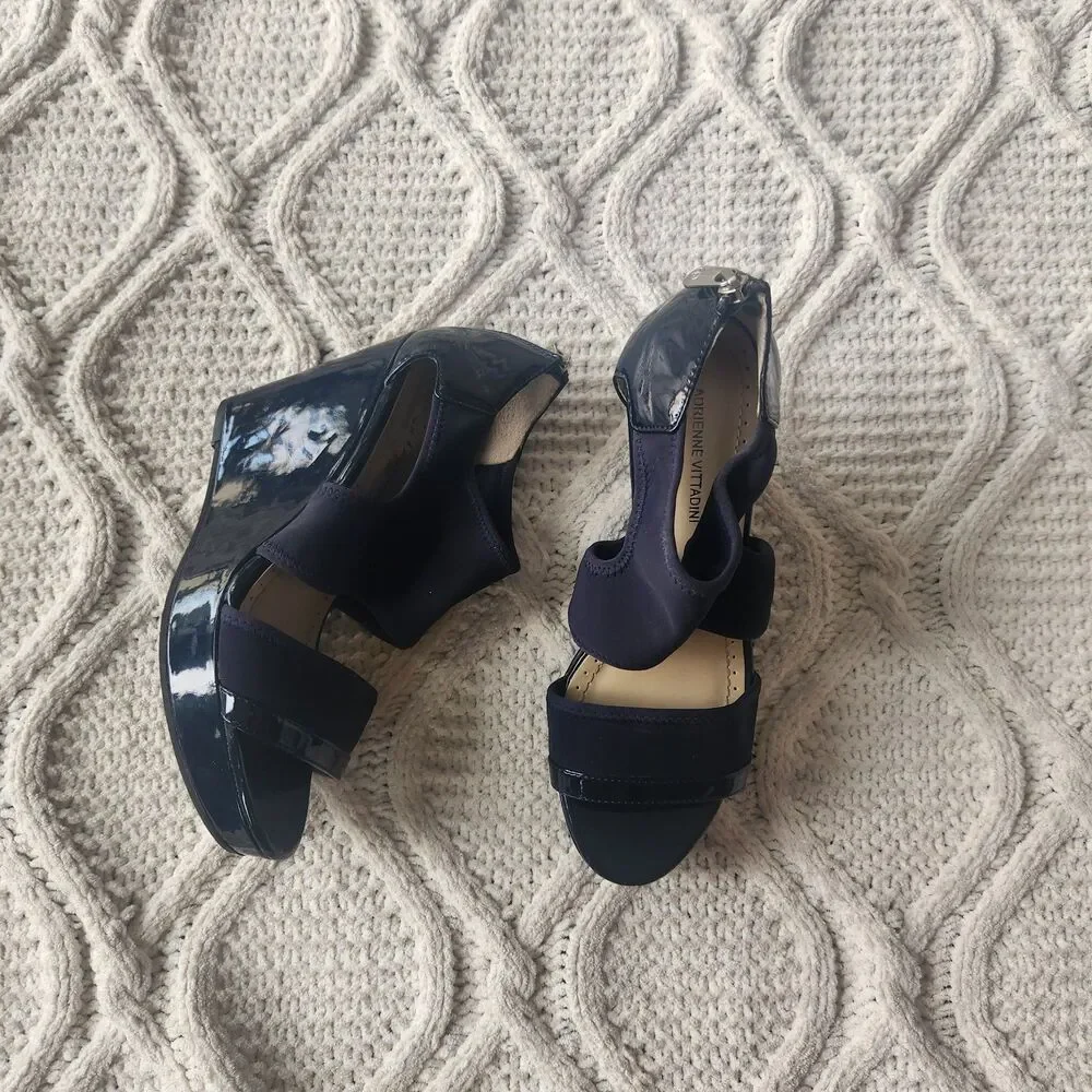Adrienne Vittadini Navy Blue Patent Open toe Wedges Size 8.5